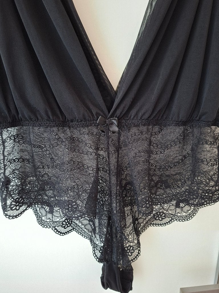 Sexy bodysuit met kanten maat M, Verzenden, Zwart, Body of Korset