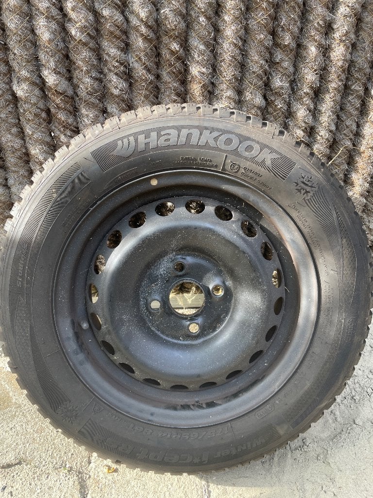 4 Winterbanden op velg ( Kia Picanto), Auto-onderdelen, Ophalen, 14 inch, Gebruikt, 175 mm