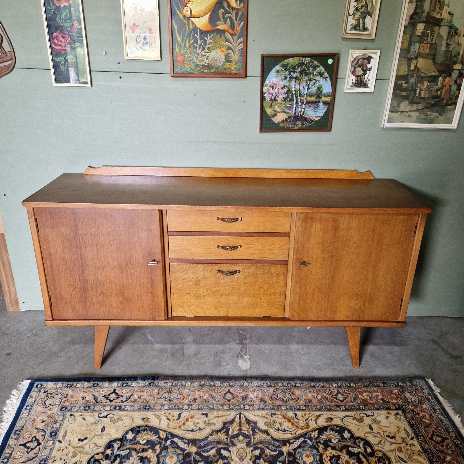 Vintage jaren '50 dressoir - 153 cm breed, Kolibrivintagehal@gmail.com, Met deur(en), Aaldertgeertsstraat 43 Olst, 150 tot 200 cm