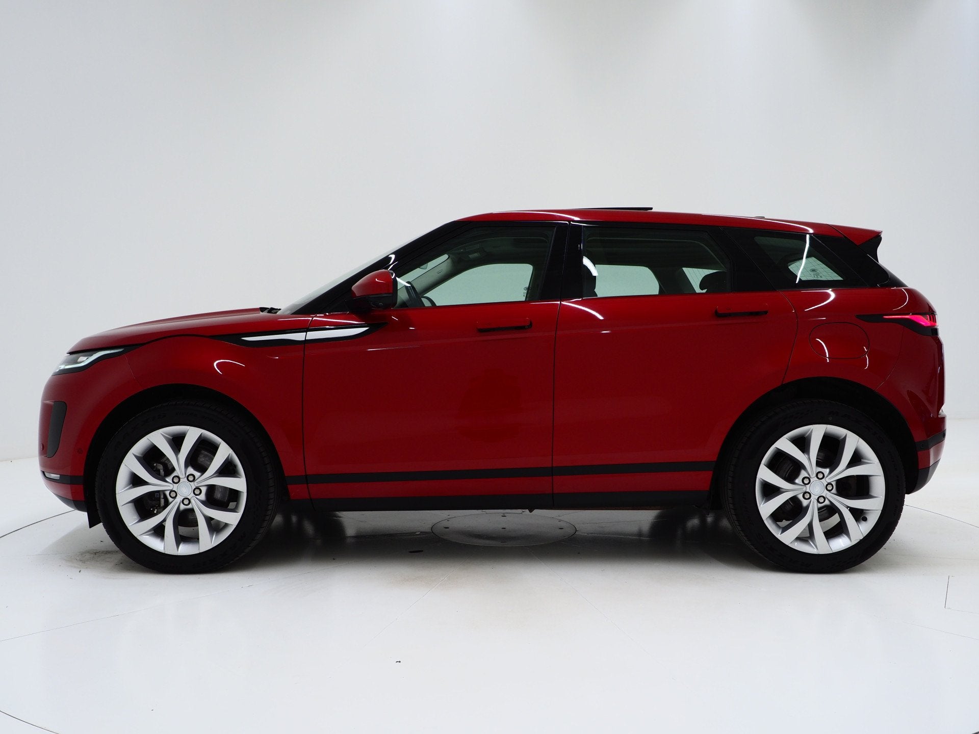 Land Rover Range Rover Evoque 1.5 P300e AWD SE | Panoramadak, Auto's, Zwart, Bedrijf, Vierwielaandrijving, Hybride Elektrisch/Benzine
