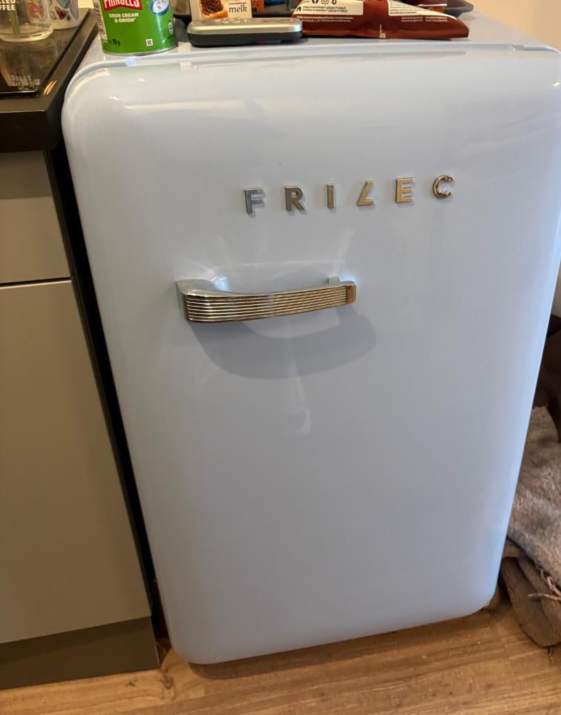 Frizec Koelkast - Retro Stijl, Lichtblauw, Ophalen, Minder dan 75 liter, Zonder vriesvak, Gebruikt
