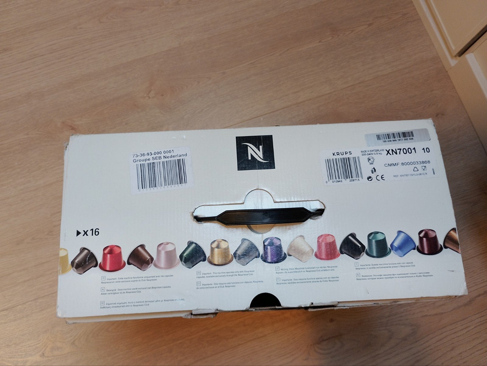 Titaan Nespresso koffie machine., Ophalen of Verzenden, Zo goed als nieuw, Espresso apparaat