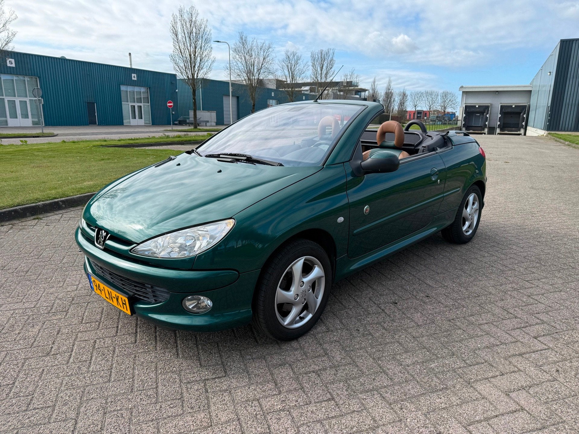Peugeot 206 CC 1.6-16V Roland Garros, Voorwielaandrijving, Gebruikt, 4 cilinders, Cabriolet