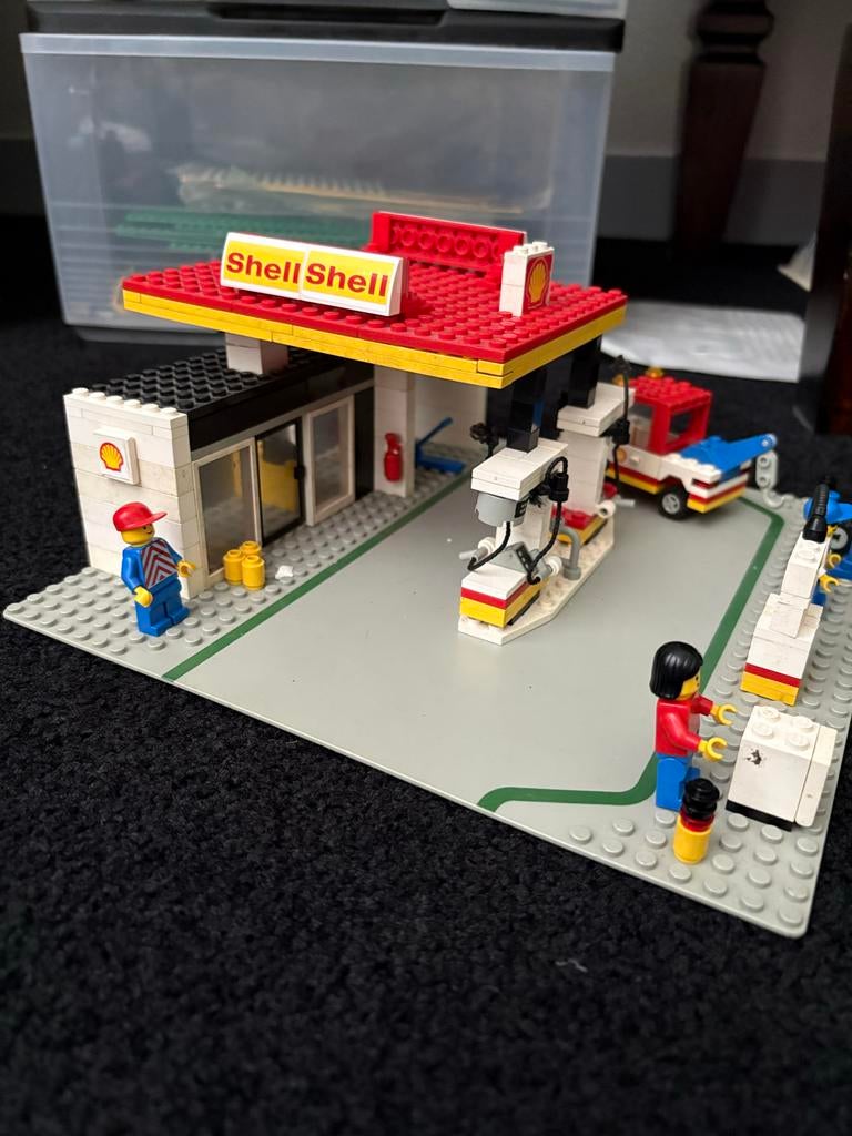 LEGO Shell Tankstation met Sleepwagen en Figuren, Kinderen en Baby's, Speelgoed | Duplo en Lego, Zo goed als nieuw, Ophalen of Verzenden