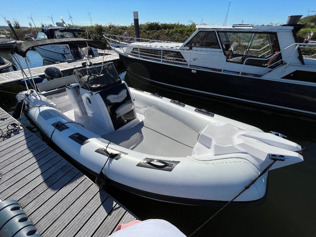 Ranieri Cayman 23 sport touring, Gebruikt, Anker, 2 m, Mercury