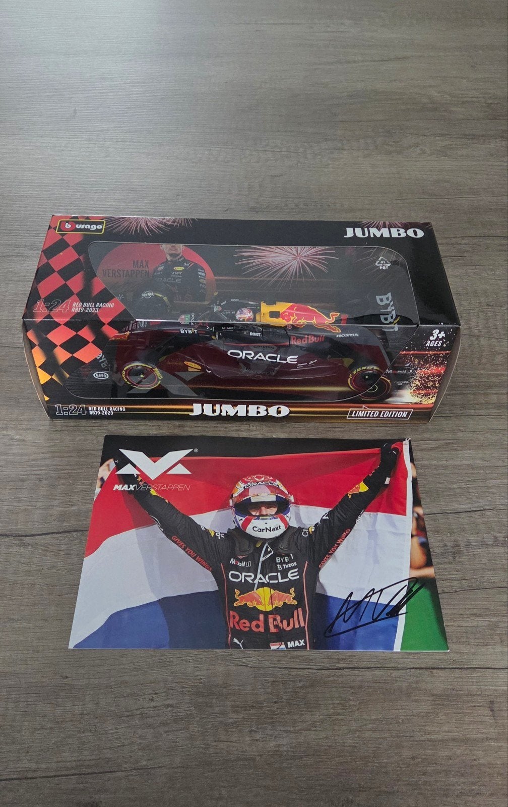 Max Verstappen Red Bull Racing F1 auto 1:24 + foto, Hobby en Vrije tijd, Ophalen of Verzenden, Nieuw, Auto, Overige merken