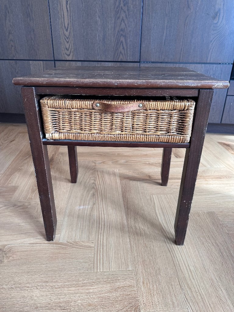 Nachtkastje, Ophalen, Gebruikt, 45 tot 65 cm, Minder dan 55 cm