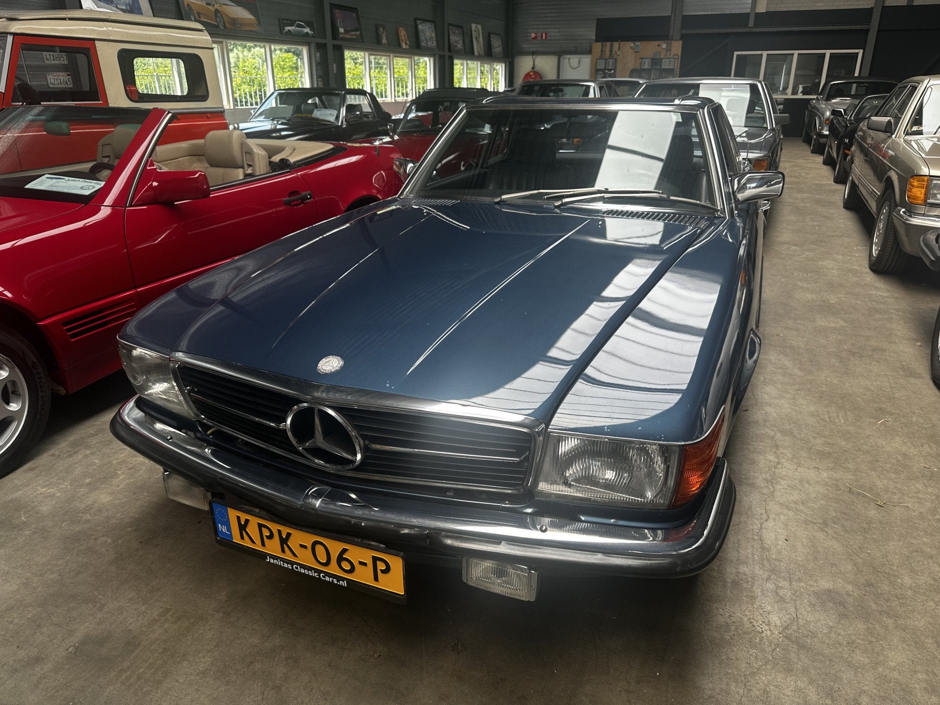 Mercedes-Benz SL-Klasse 500 SL (bj 1984, automaat), Auto's, Oldtimers, Bedrijf, Centrale vergrendeling, Elektrische buitenspiegels