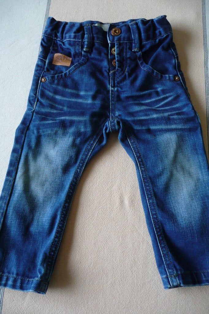 Donkerblauw spijkerbroekje van Name It Maat 80, Kinderen en Baby's, Broekje, Jongetje of Meisje, Ophalen of Verzenden, Zo goed als nieuw