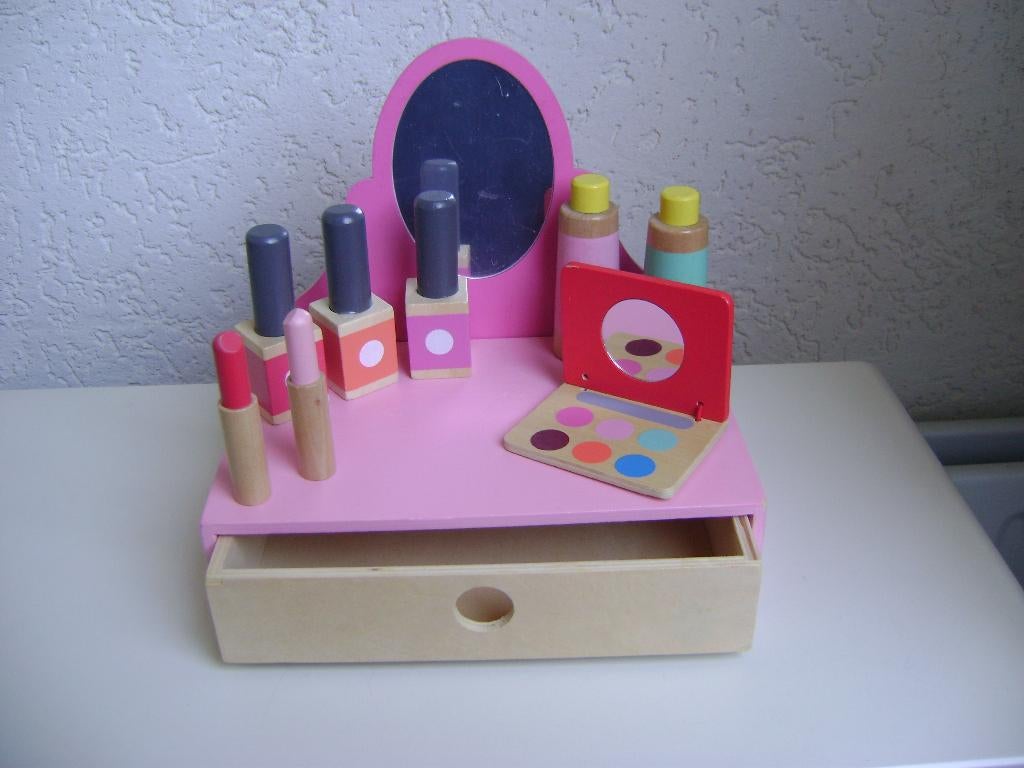 9 del houten kaptafeltje met assesoires van de hema 20hx22l, Ophalen of Verzenden, Gebruikt, Overige typen