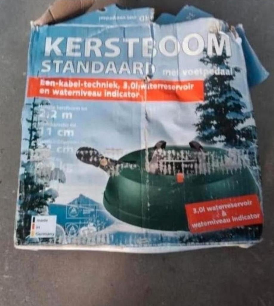 Kerstboom standaard

Prijs 5 Interesse stuur me een berich, Ophalen of Verzenden