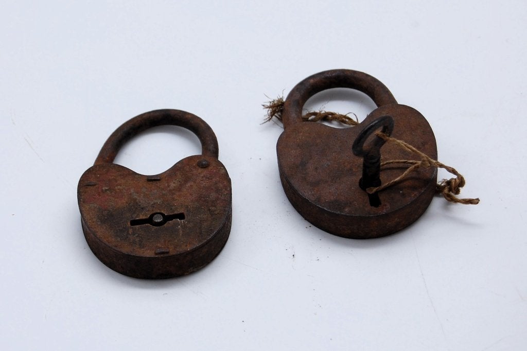 2 antieke hangsloten., Antiek en Kunst, Ophalen of Verzenden