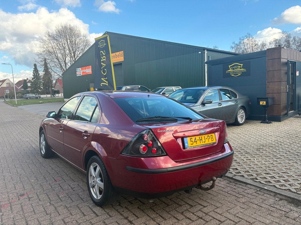 Ford Mondeo 1.8-16V Trend AIRCO,CRUISE,ELEKT PAKKET,CENTRALE, Auto's, Ford, Startonderbreker, 125 pk, Gebruikt, 4 cilinders