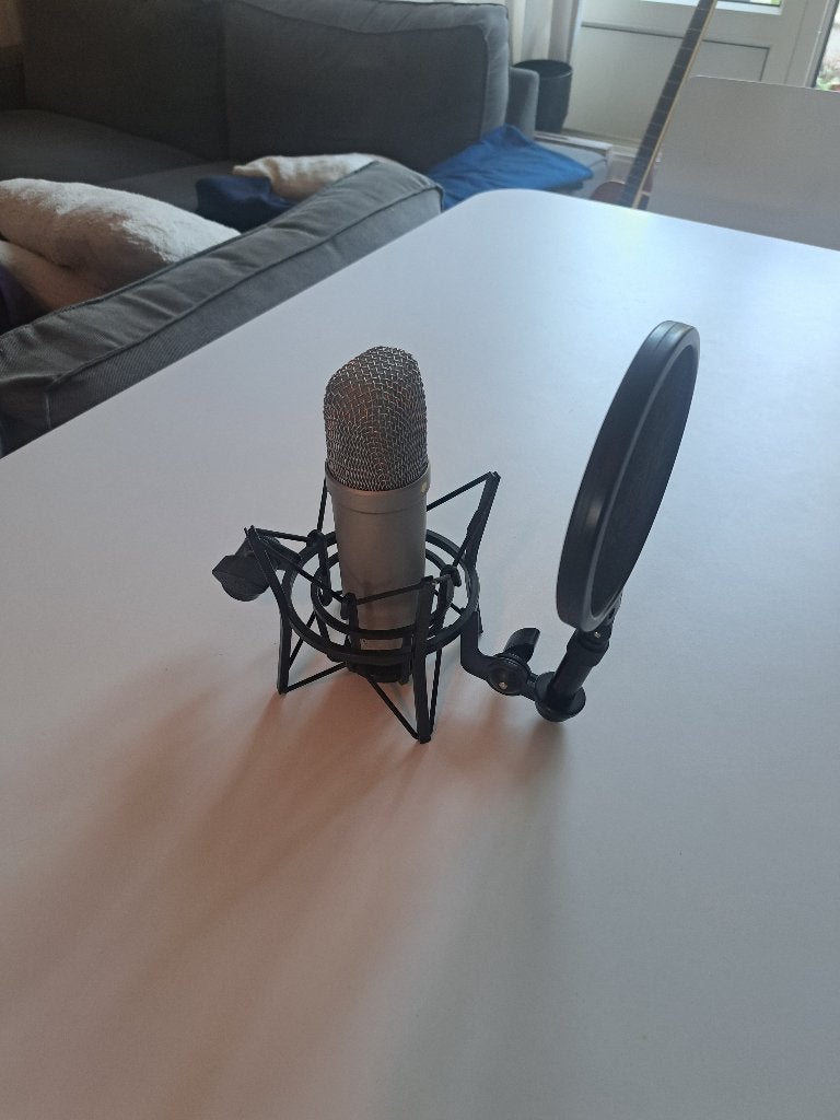 Rode NT1-A Studiomicrofoon met statief en XLR kabel, Ophalen, Gebruikt, Studiomicrofoon