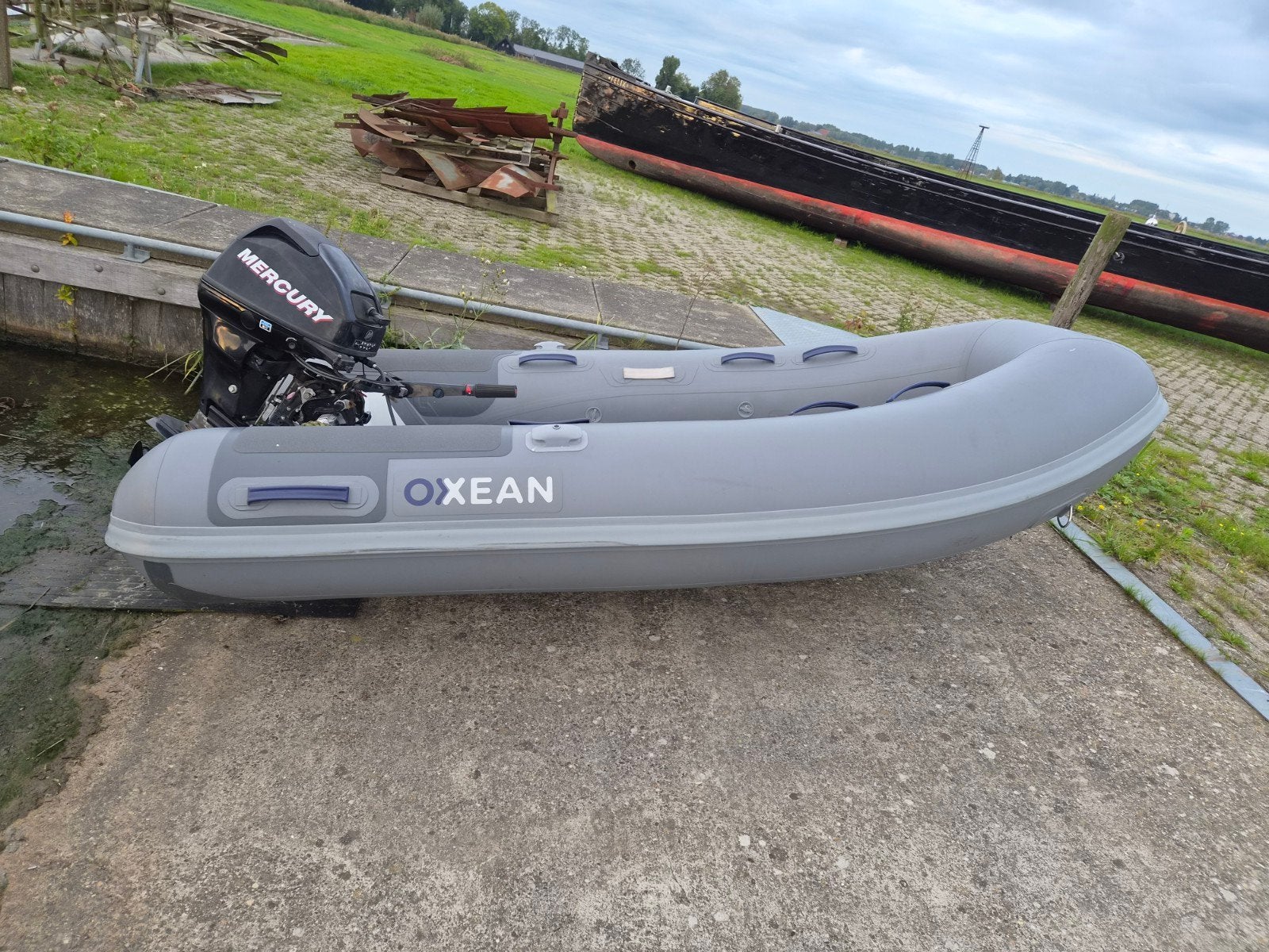 rubberboot oxean met aluminium bodem met 20 pk