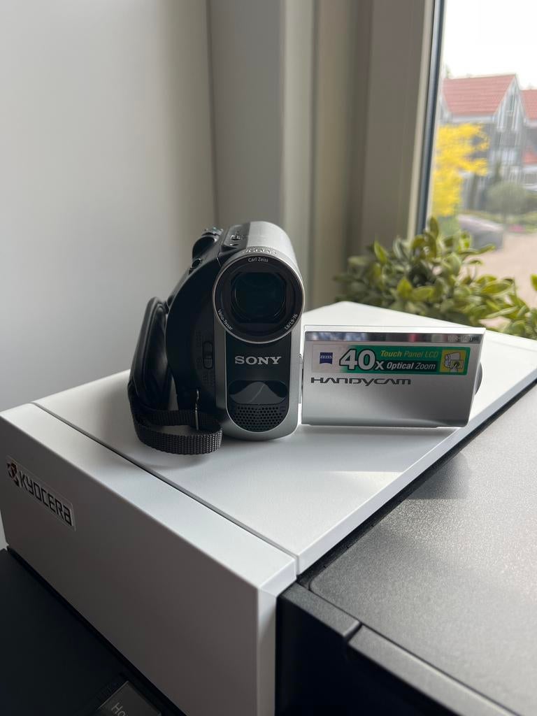 Sony Handycam DCR-HC51met 40x optische zoom, Ophalen of Verzenden, Zo goed als nieuw