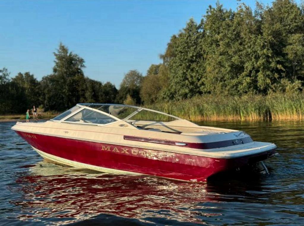 Maxum 1700SR bowrider speedboot, Watersport en Boten, Speedboten, Ophalen, Gebruikt, Binnenboordmotor, 120 tot 200 pk