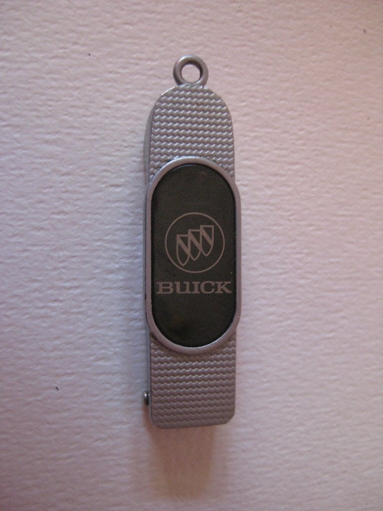 Vintage buick sleutelhanger / 100 Beauty, Ophalen, Zo goed als nieuw, Auto's