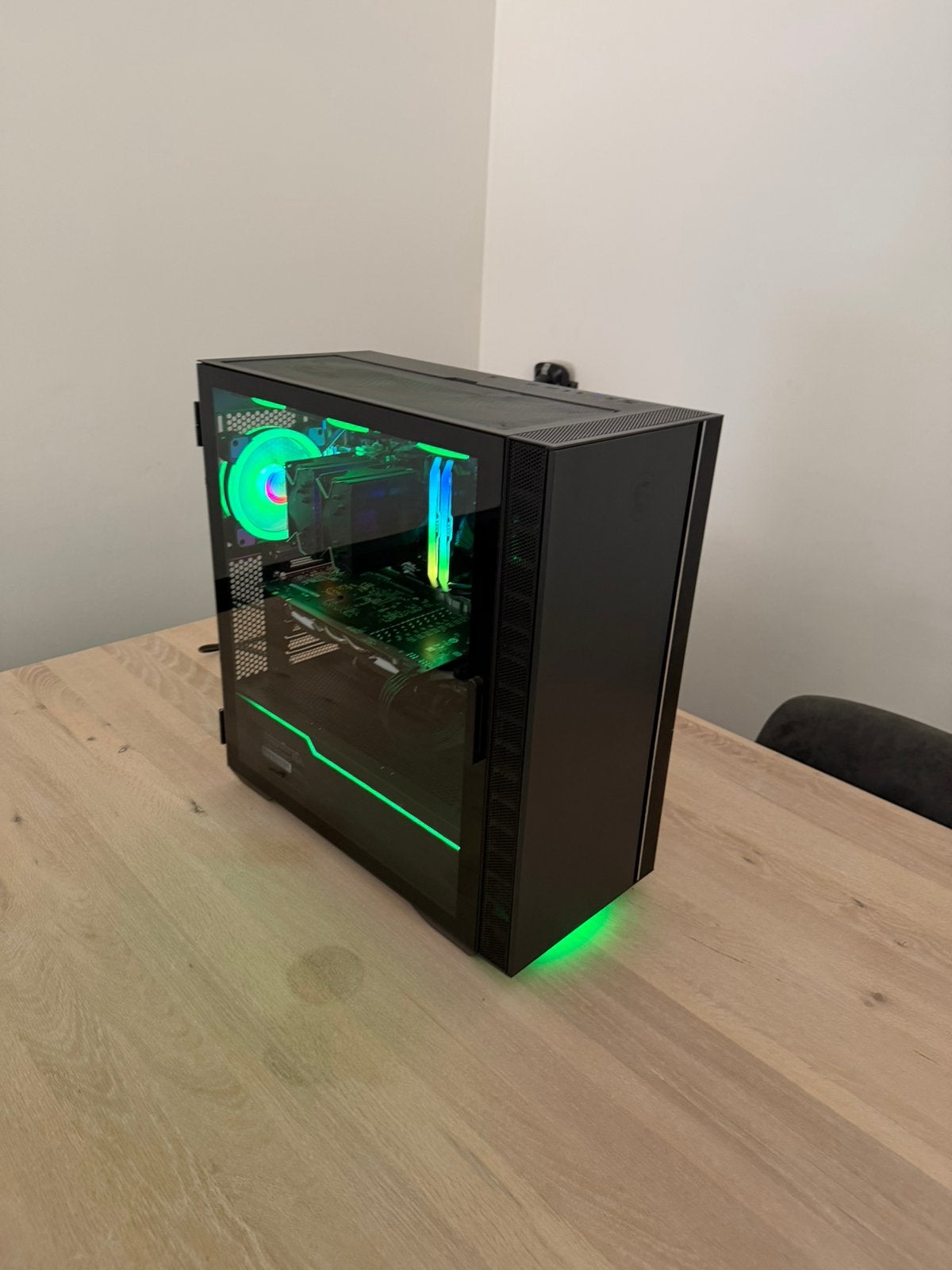 Game PC te koop – Ryzen 5 3600 / GTX 1070 8GB, Ophalen, Zo goed als nieuw, Gaming, SSD