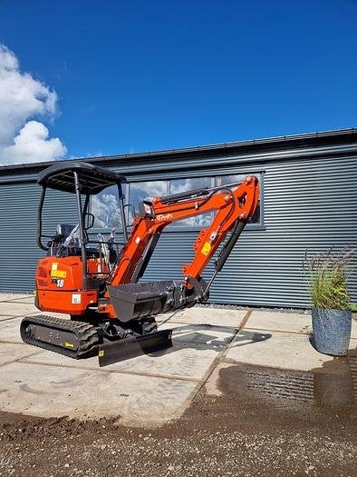 Rhinoceros xn18 3 cil kubota diesel, Zakelijke goederen, Graafmachine