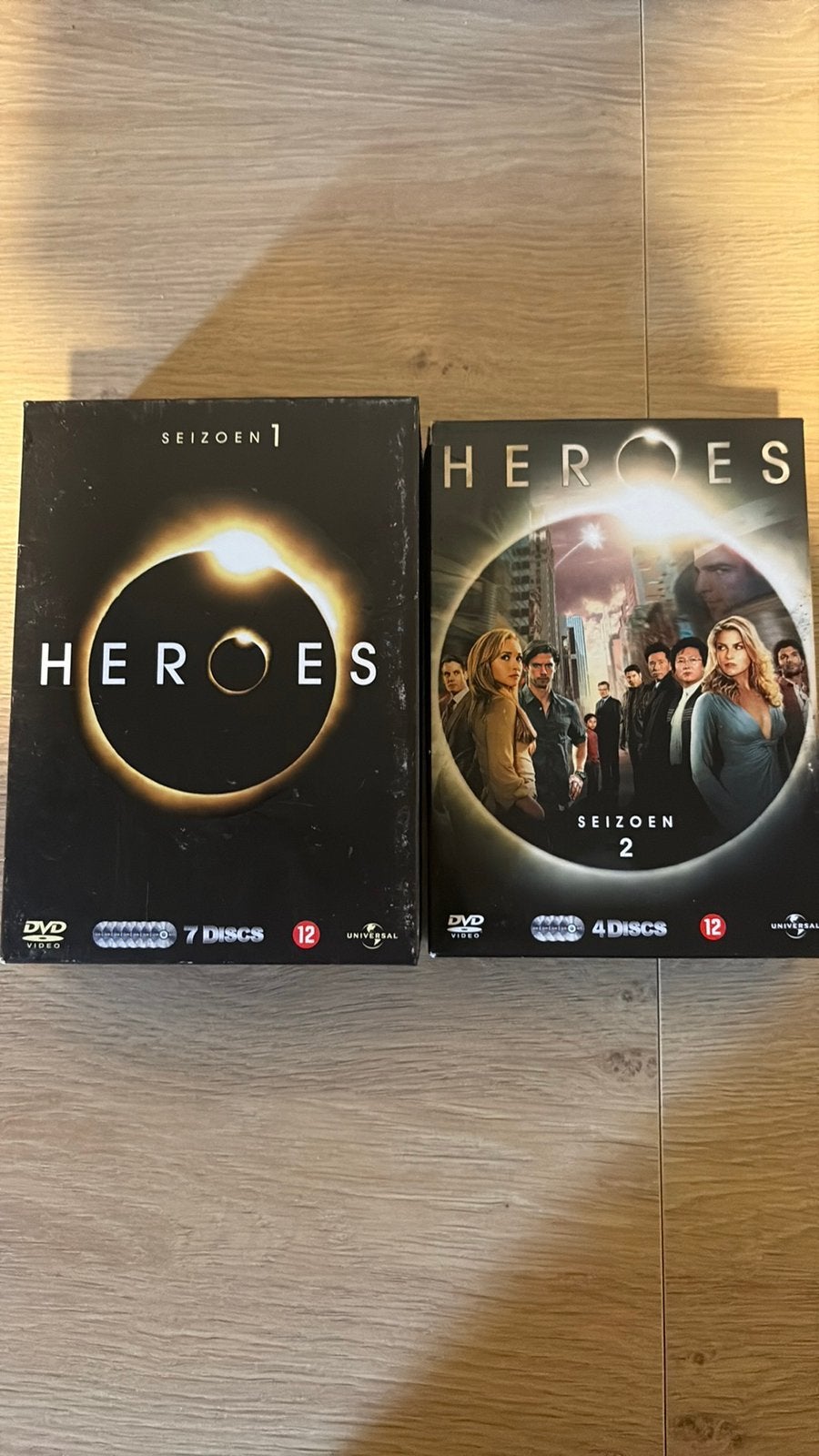 Heroes 1-2, Ophalen of Verzenden, Zo goed als nieuw