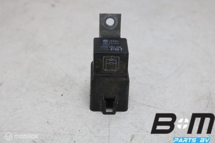 Contact relais VW Passat B7 3B0951253, Gebruikt