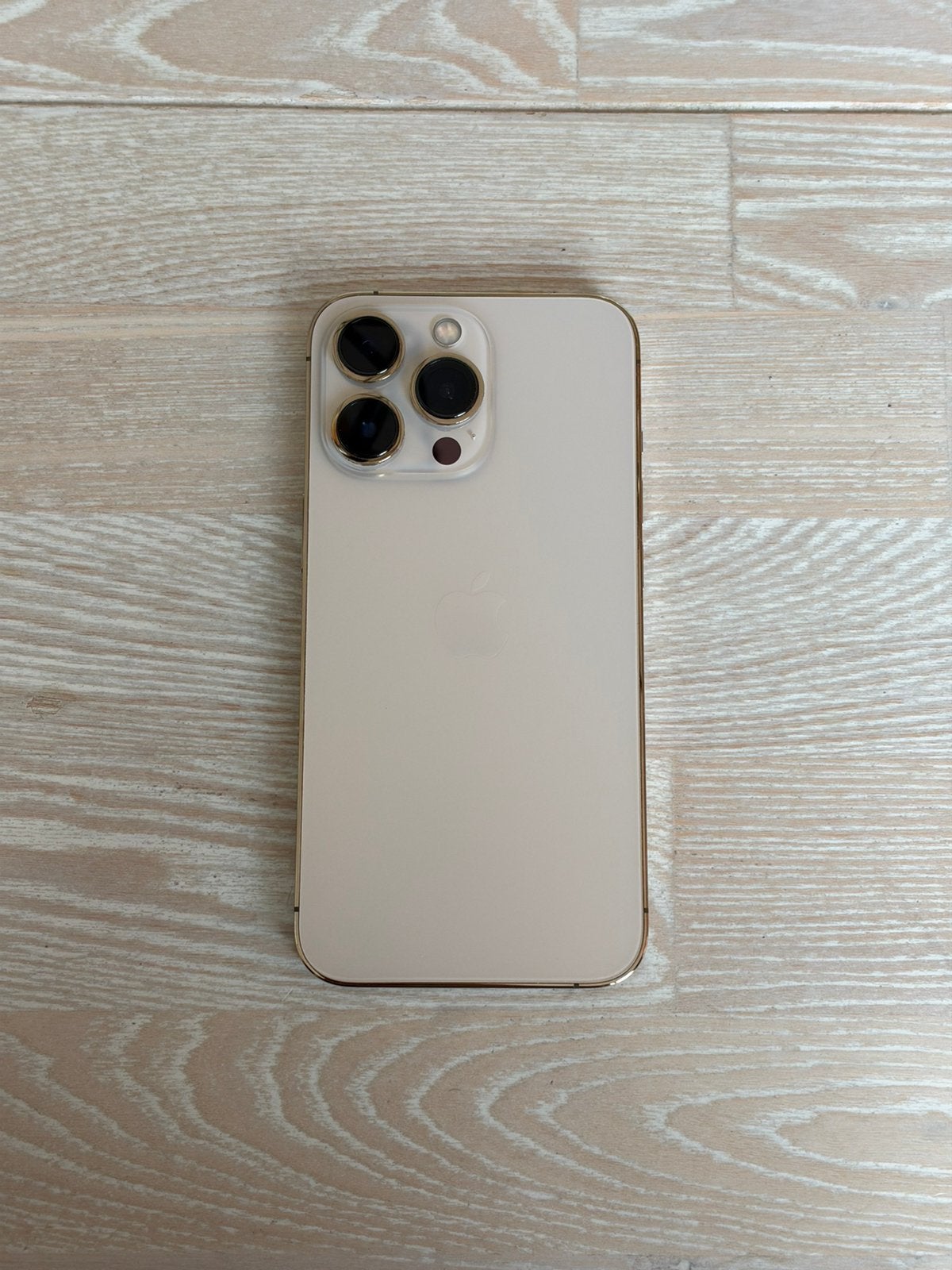 Foto 7 van Apple iPhone 13 Pro 128 GB Goud