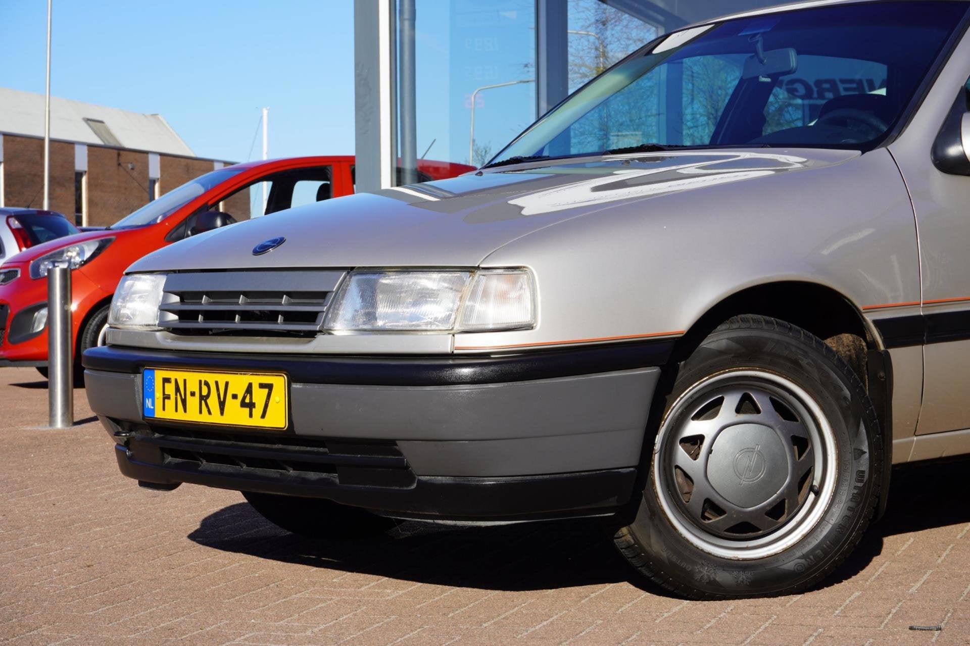 Opel Vectra 1.8i GL Frisco | Youngtimer | 5deurs | 143.000km, foto 11