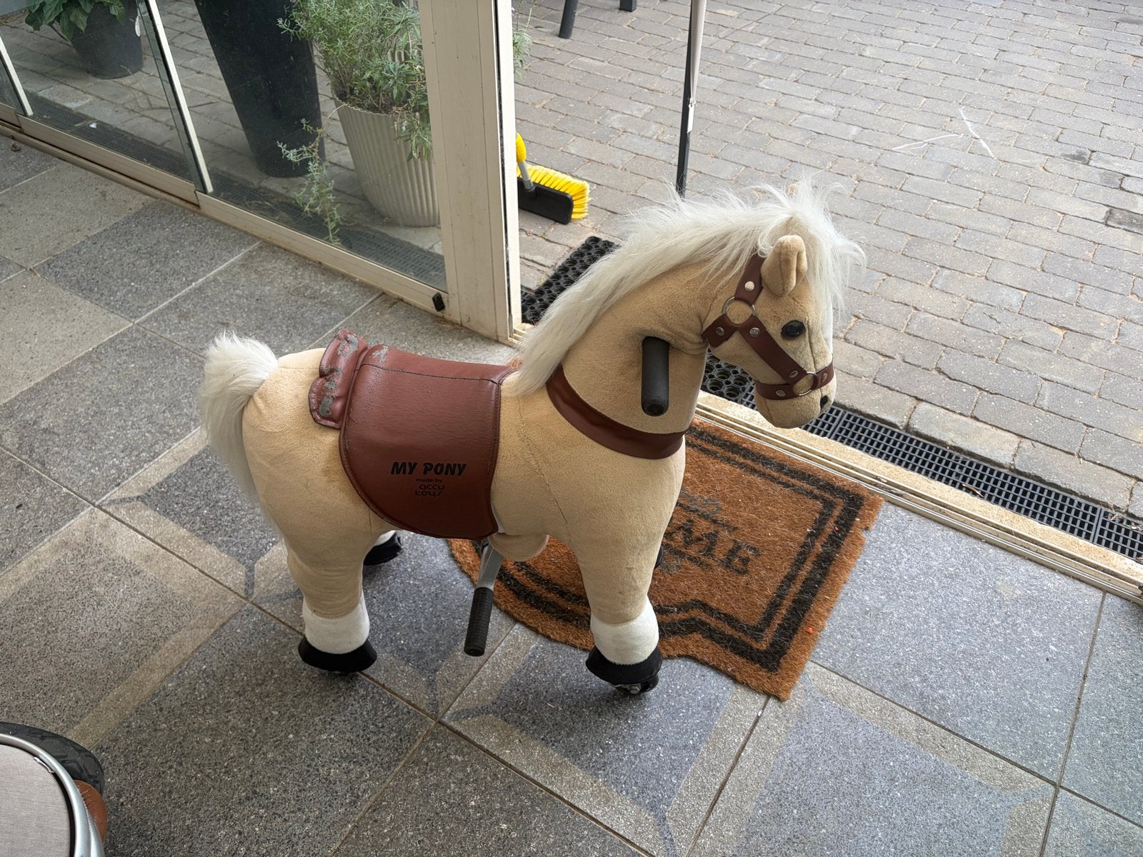 My Pony rijdier met wielen - Beige, Ophalen, Gebruikt, Jongen of Meisje