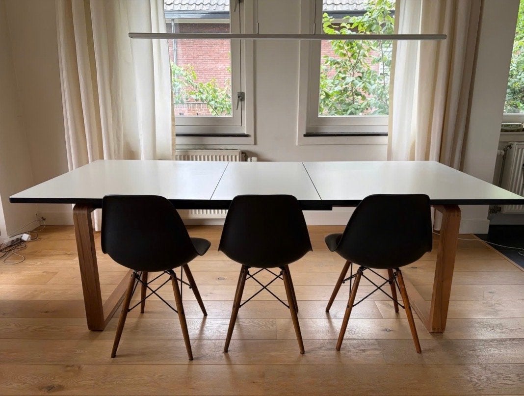 Bolia Eettafel met uitschuifbare inlegbladen, Ophalen, Gebruikt, 50 tot 100 cm, Vijf personen of meer