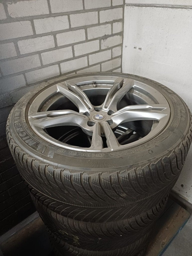 BMW velgen en banden, Auto-onderdelen, Banden en Velgen, Ophalen, Gebruikt, Banden en Velgen, Winterbanden