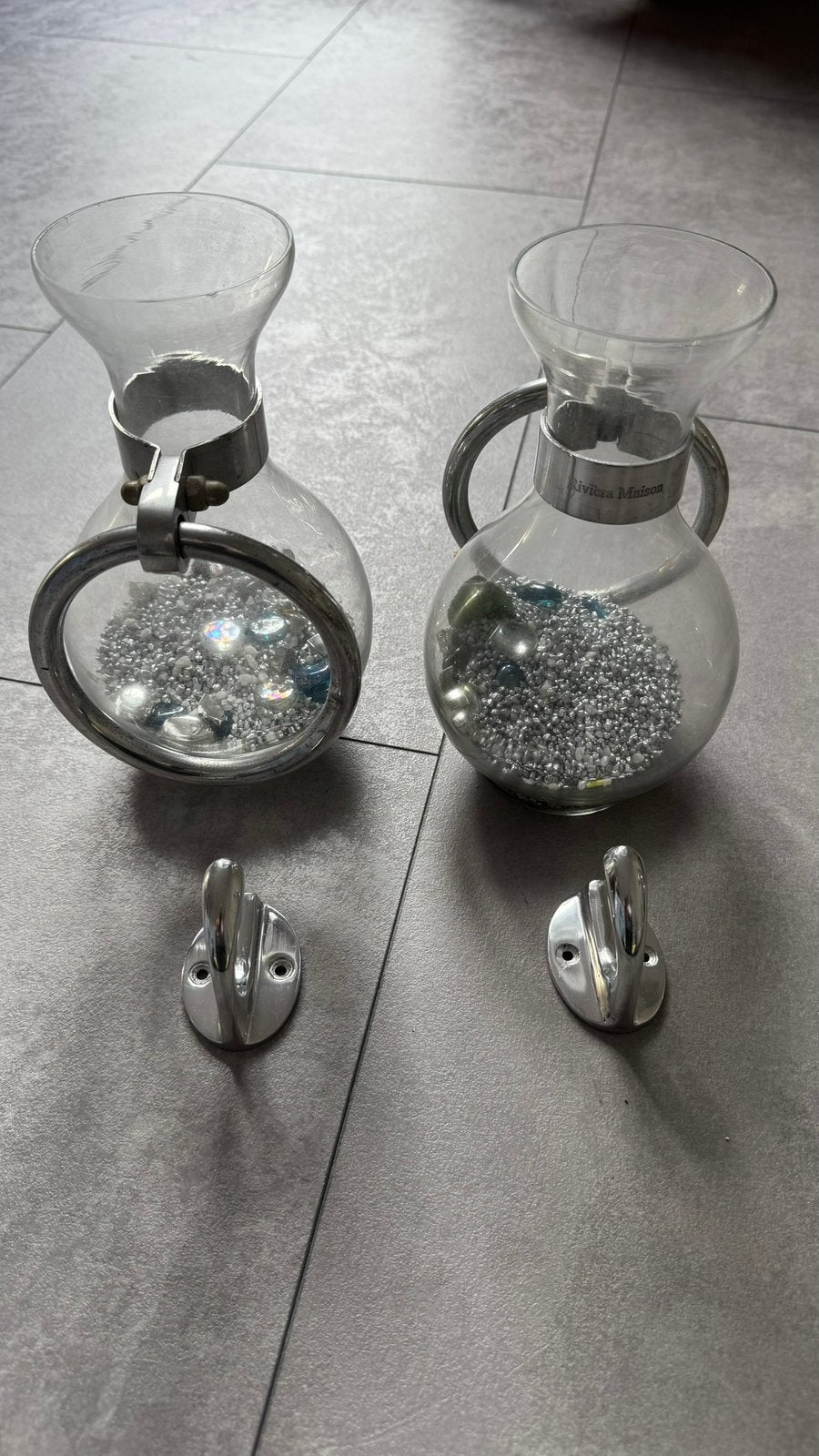 Te koop Riviera Maison, sevilla vazen, 2 stuks incl. haken., Huis en Inrichting, Ophalen, Overige typen, Rivièra Maison, 18 cm