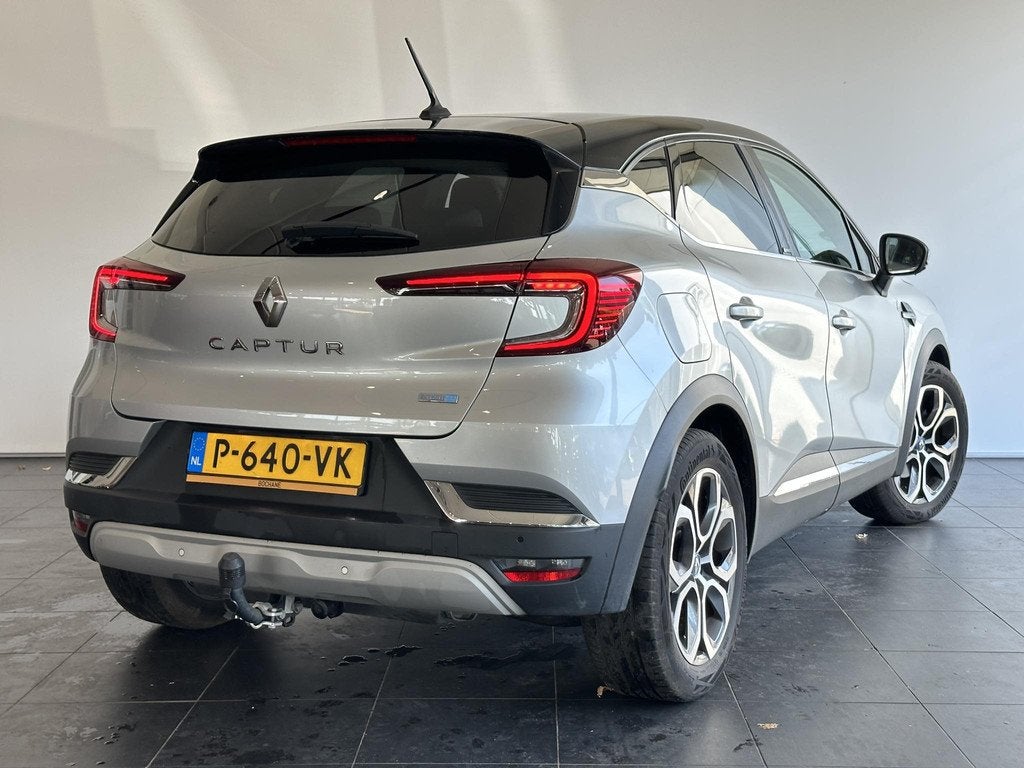 Renault Captur 1.6 E-Tech Plug-in Hybrid 160 Business TREKHA, Gebruikt, 4 cilinders, Met garantie (alle), Leder en Stof