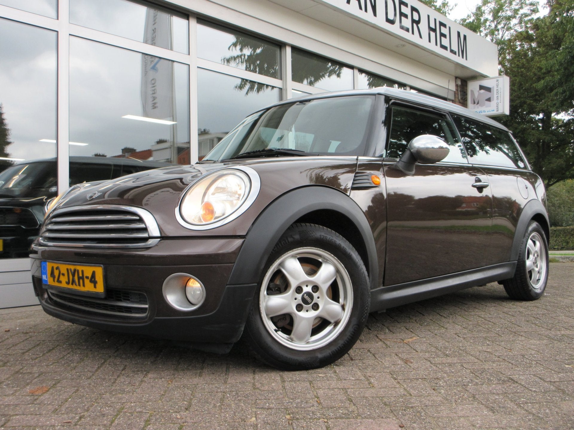Mini Clubman 1.6 Cooper Pepper, Voorwielaandrijving, Stof, 4 cilinders, Bruin