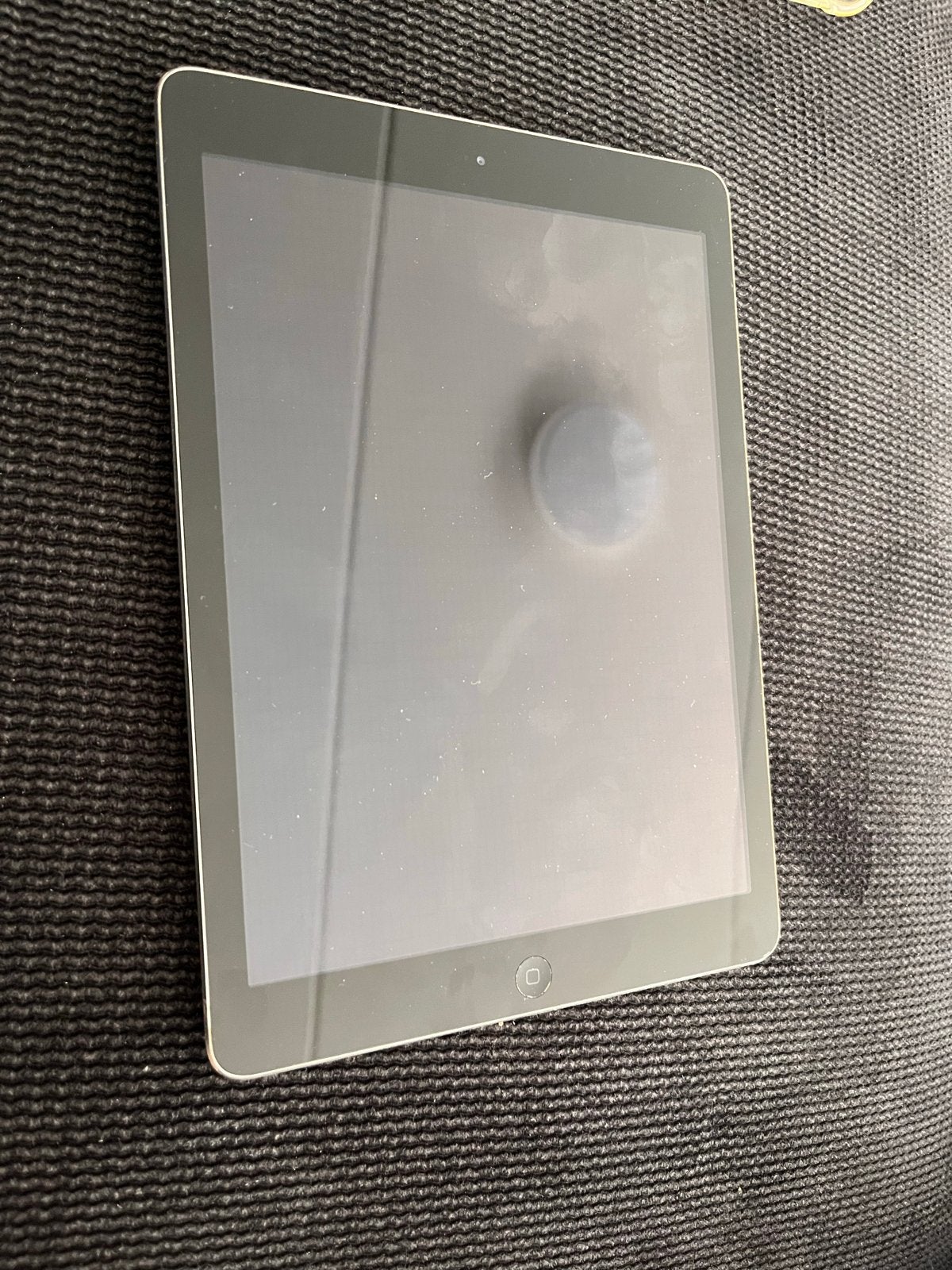 Defecte Apple iPad voor onderdelen of reparatie + hoes, Computers en Software, Apple iPads, Ophalen of Verzenden, Niet werkend
