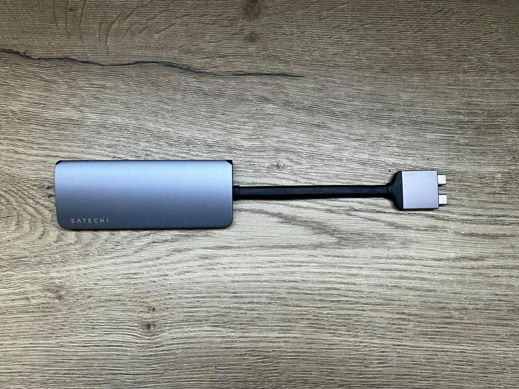 Satechi USB-C hub voor MacBook – HDMI / USB / SD kaart, Computers en Software, Dockingstations, Ophalen of Verzenden