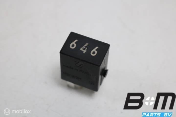 Relais 646 VW Golf 6 4H0951253C, Gebruikt
