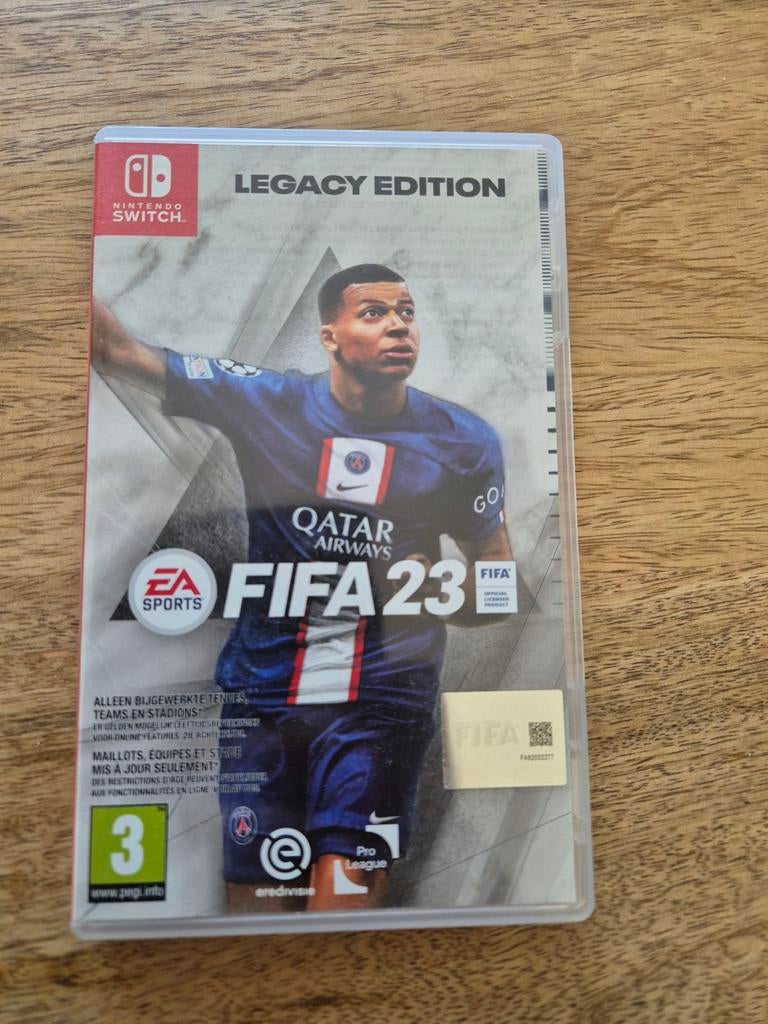 FIFA 23 Legacy Edition Nintendo Switch, Ophalen of Verzenden, Zo goed als nieuw, Sport, 3 spelers of meer