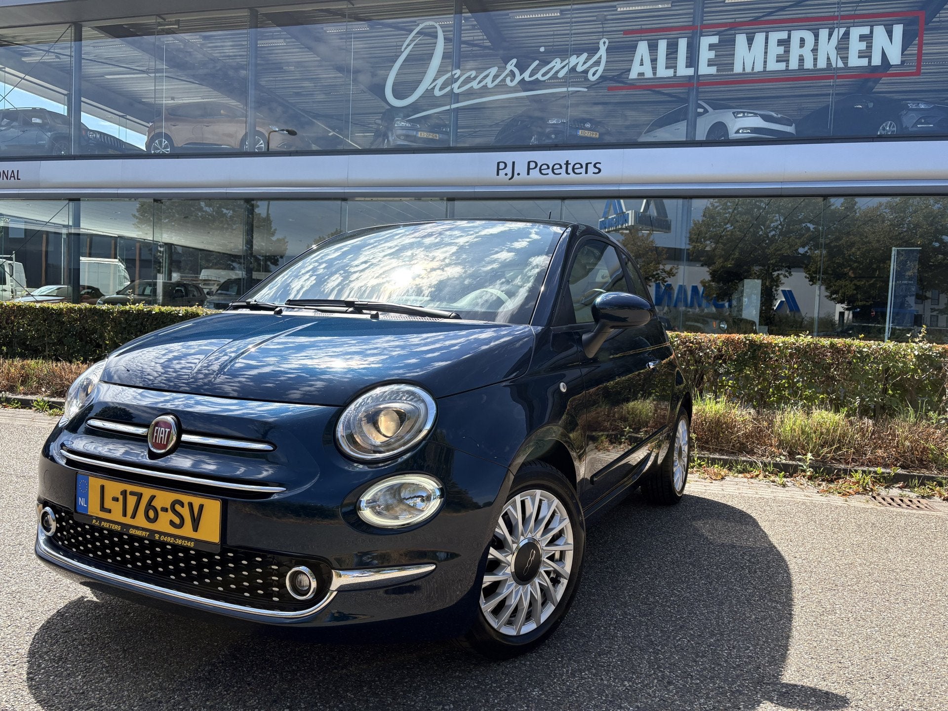 Fiat 500 1.0 Hybrid Lounge Panoramadak - Airco - Bluetooth -, Auto's, Fiat, Voorwielaandrijving, Stof, Euro 6, Bedrijf