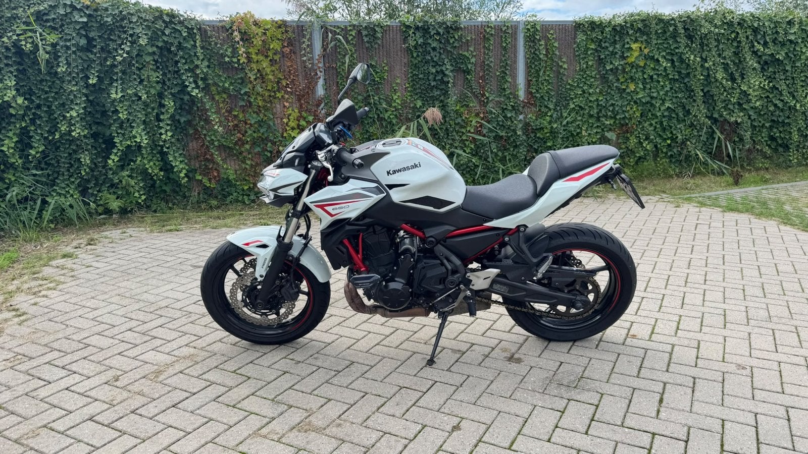 Kawasaki Z650 35KW | 2022 Sportieve Naked Bike, Motoren, 2 cilinders, Occasion, 649 cc, Particulier