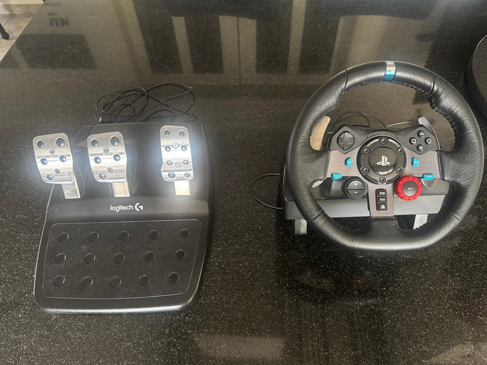 Logitech G29 stuur + pedalen, Computers en Software, Ophalen of Verzenden