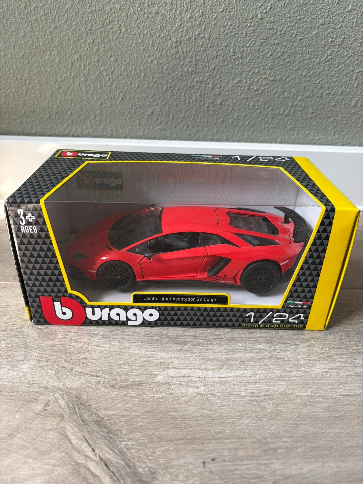 Lamborghini Aventador SV Coupé 1:24 Bburago, Ophalen of Verzenden, Zo goed als nieuw, Auto, Bburago
