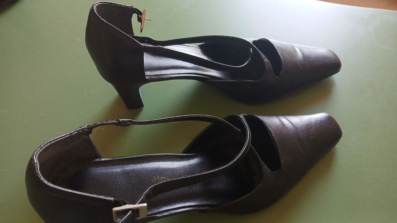 Elegante zwarte pumps met bandje, Pumps, Zwart, Ophalen of Verzenden, Ziengs