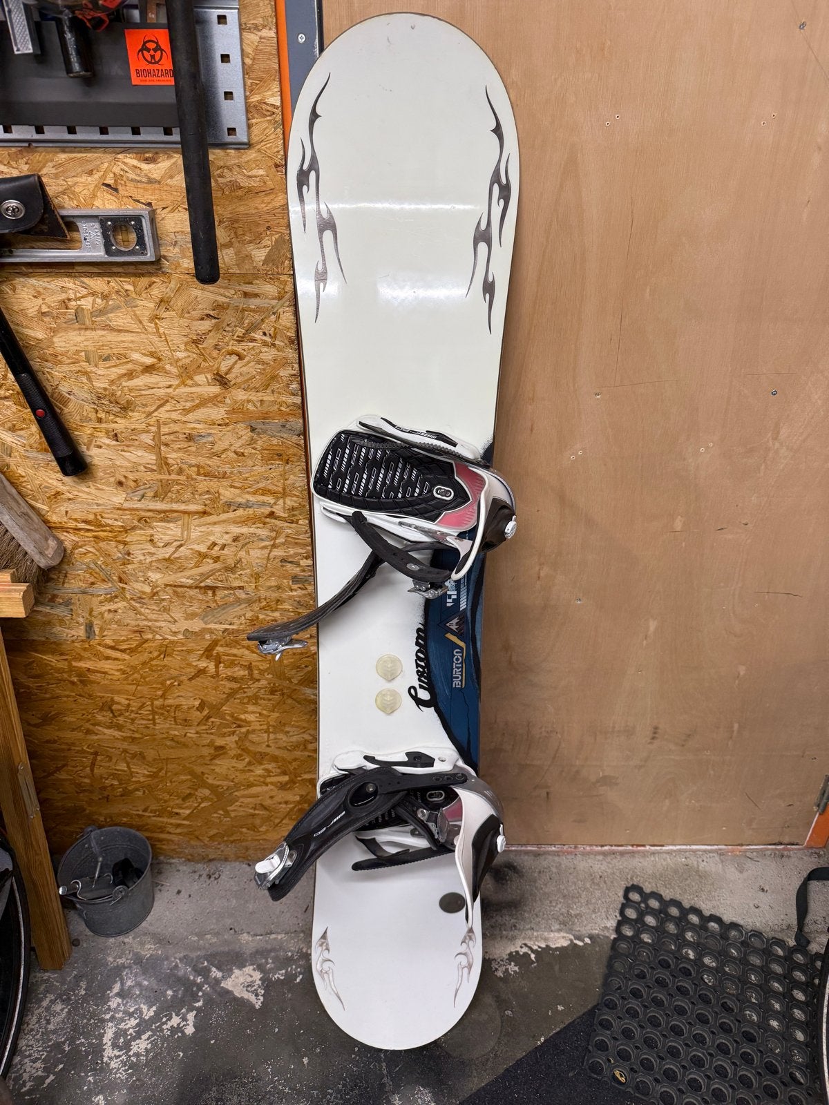 Burton Custom Snowboard  151 cm met bindingen, Sport en Fitness, Ophalen, Gebruikt, Board