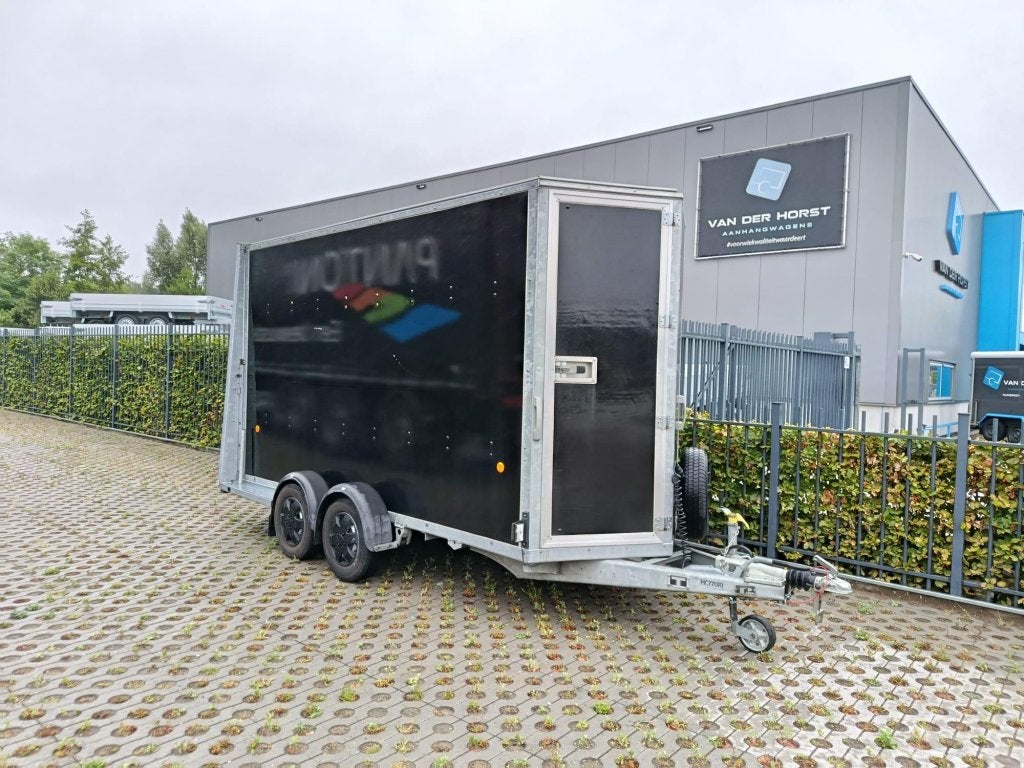 IFOR Williams BV gesloten aanhangwagen, Gebruikt