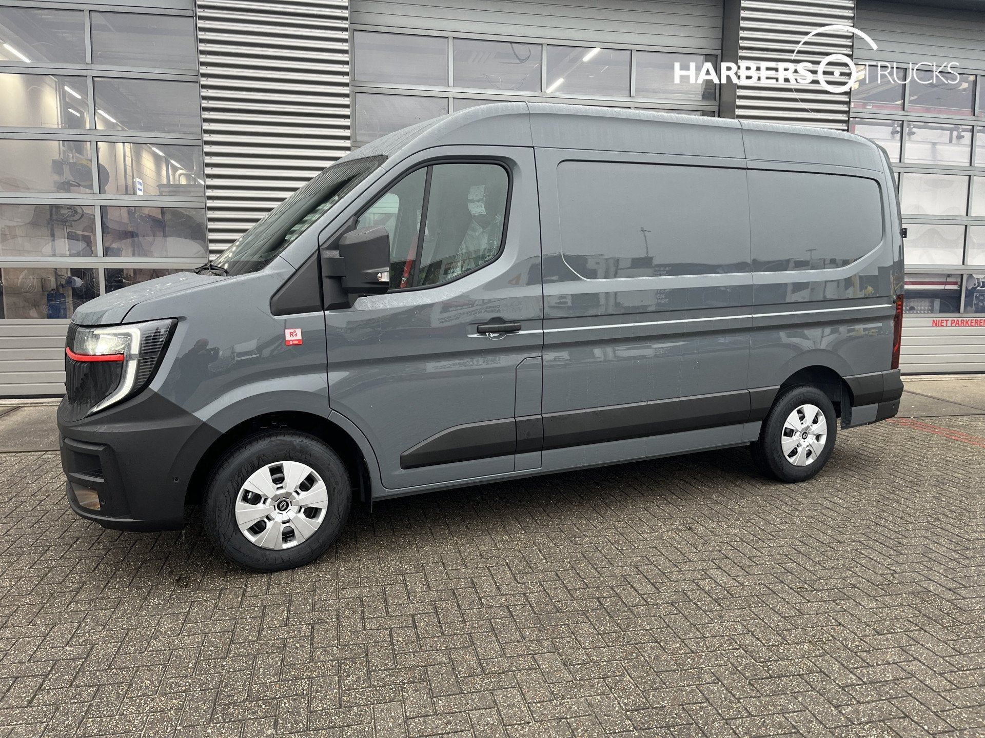 Renault Master E-Tech 87Kwh Longrange Red Edition (bj 2026), Auto's, Renault, Origineel Nederlands, Zilver of Grijs, Te koop