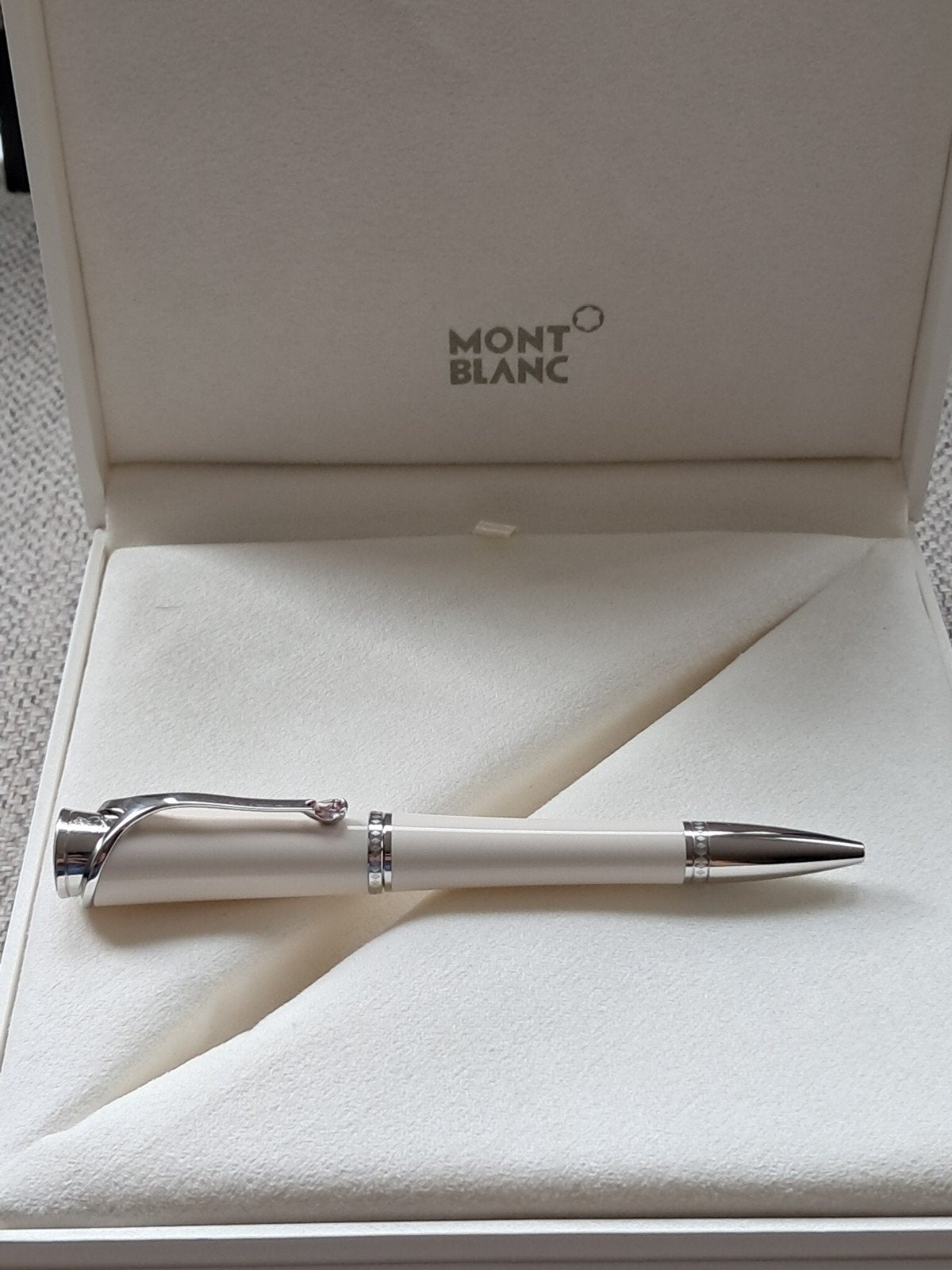 Montblanc Grace de Monaco Balpen 111754, Verzamelen, Pennenverzamelingen, Balpen, Nieuw, Met doosje, Ophalen of Verzenden
