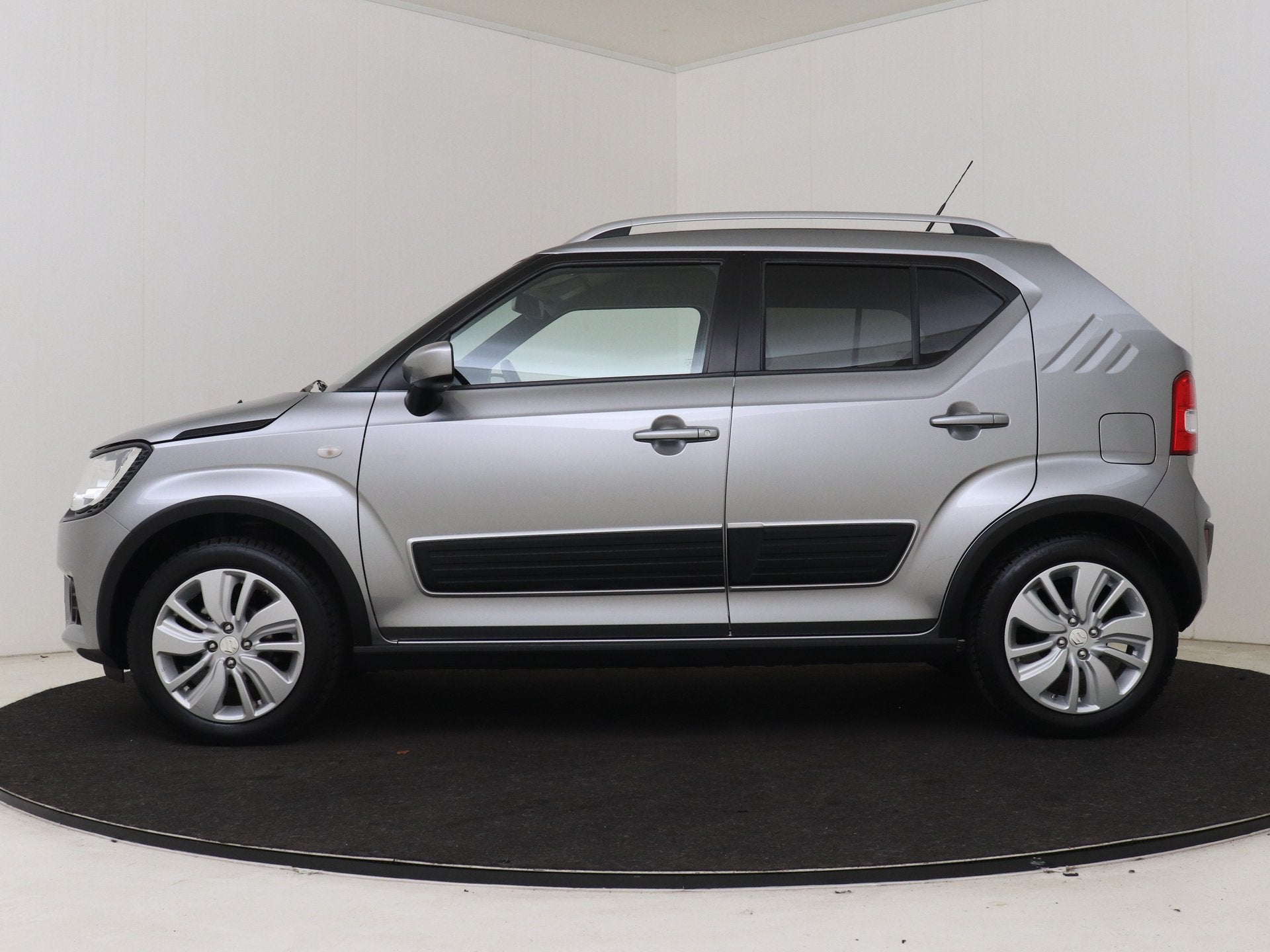 Suzuki Ignis 1.2 Select | NL dealeronderhouden | (bj 2019), Auto's, Stof, Gebruikt, 4 cilinders, Origineel Nederlands