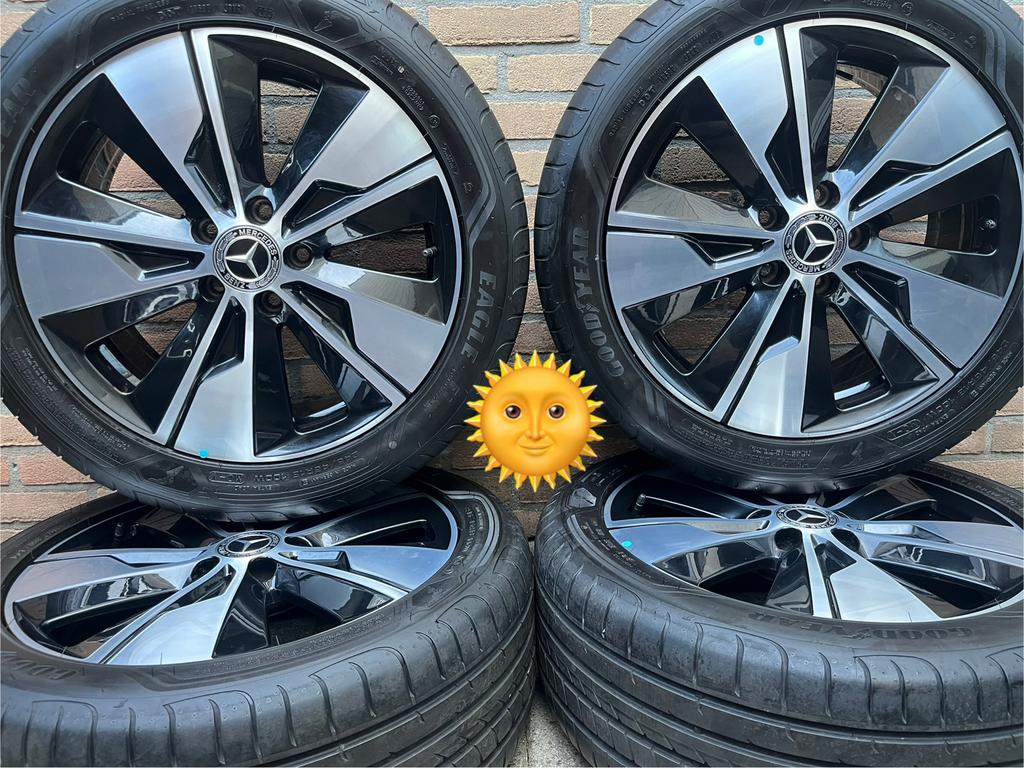 NIEUWE 18” orig Mercedes vito V-klasse EQV Goodyear zomerset, Auto-onderdelen, Banden en Velgen, 18 inch, Banden en Velgen, Nieuw