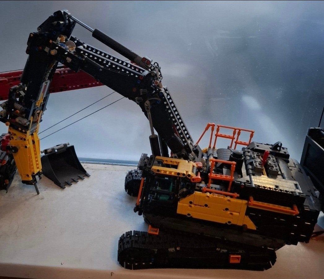 lego 42215 technic Volvo EC500 hybrid graafm, Ophalen, Nieuw, Technic, Complete set